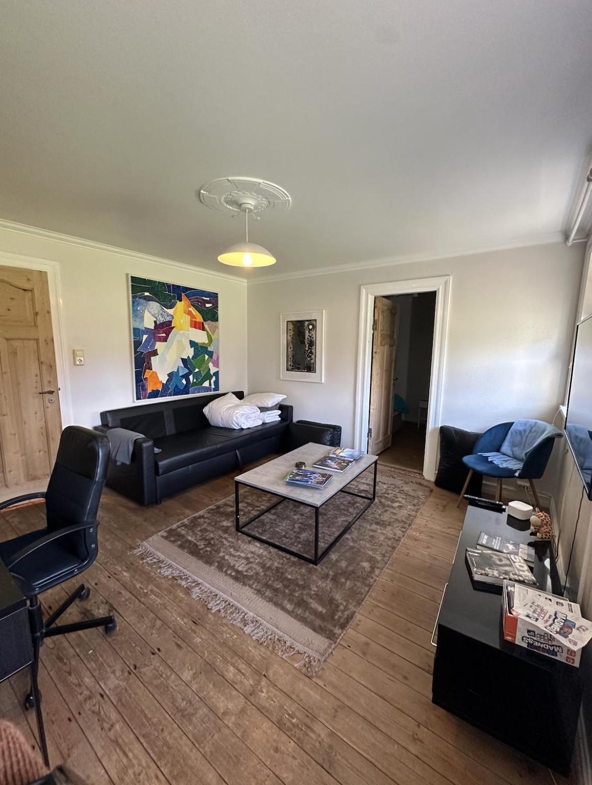 Reykjavik Urban Escape 2-Bedroom Haven With Private Entrance Extérieur photo